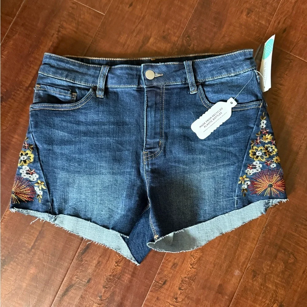 Ashley Mason Dark Blue Embroidered Jean Shorts Size 28 Raw Hem Boho - Picture 9 of 9